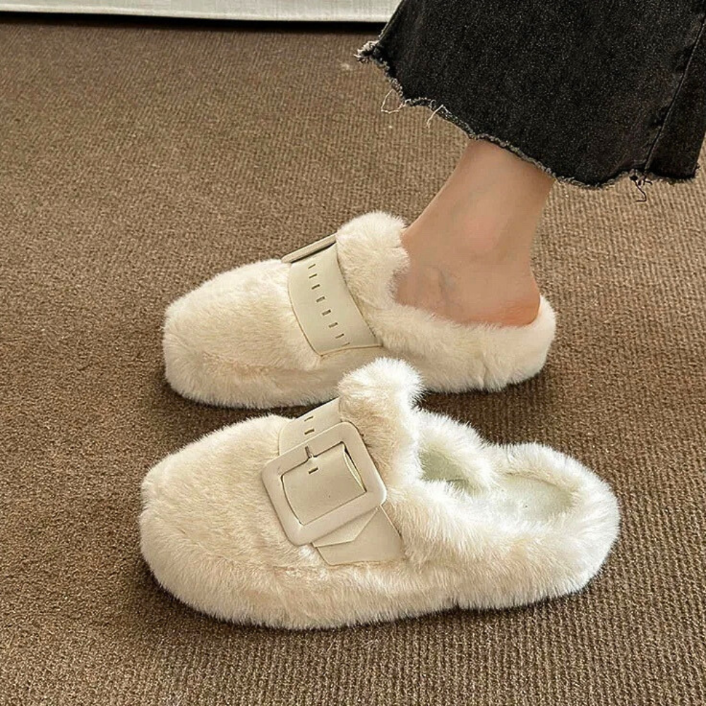 Vylune — Zapatillas Mule de Pelo con Hebilla