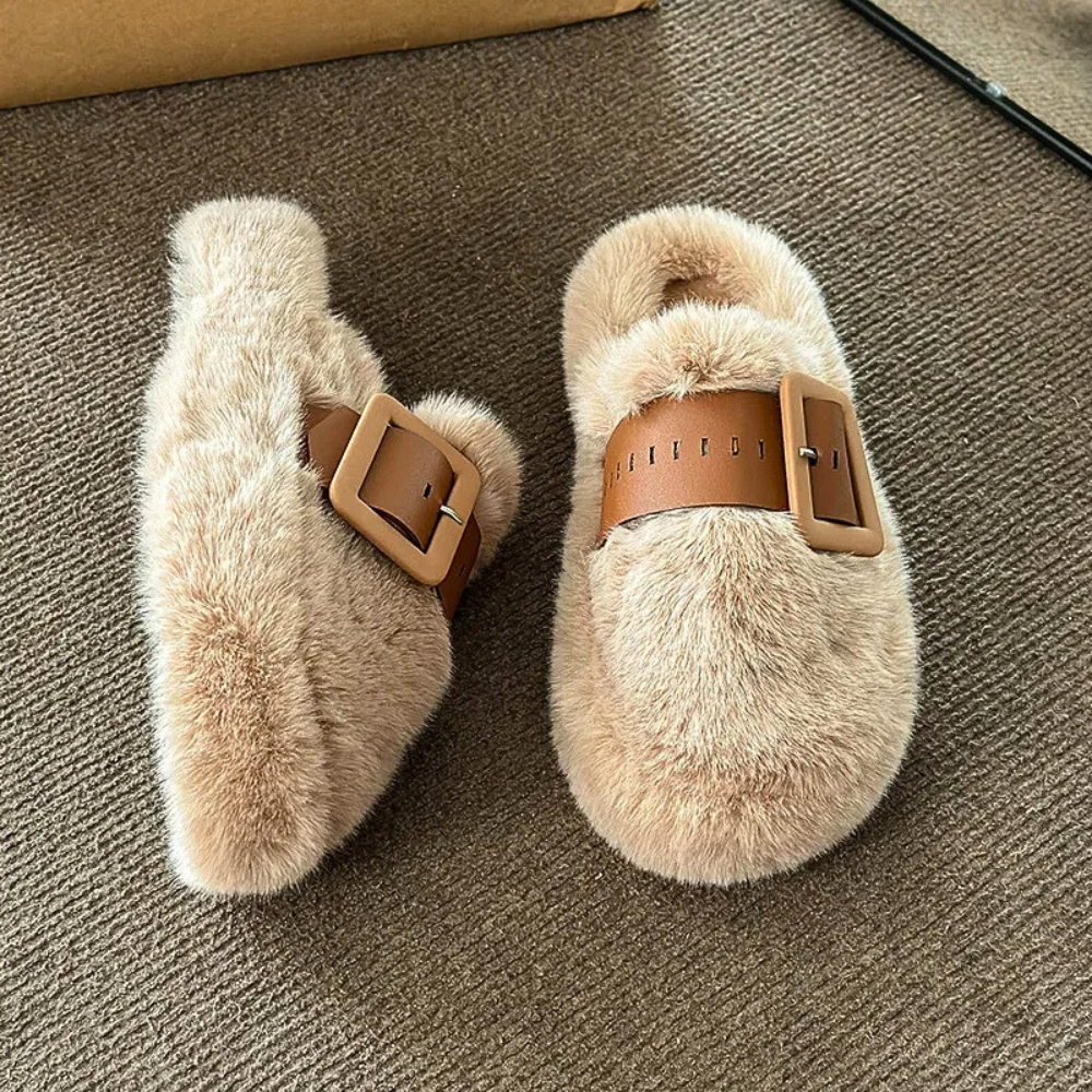 Vylune — Zapatillas Mule de Pelo con Hebilla