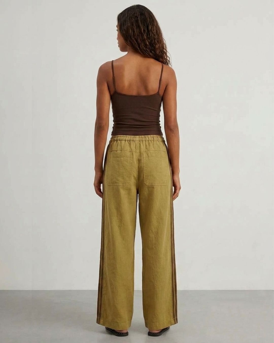 Sérrane — Pantalón Wide-Leg con Banda Lateral