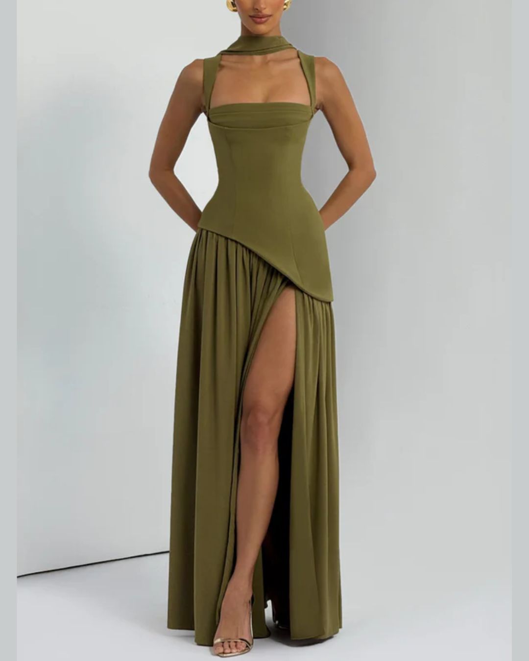 Évarelle — Vestido Maxi Drapeado con Fular