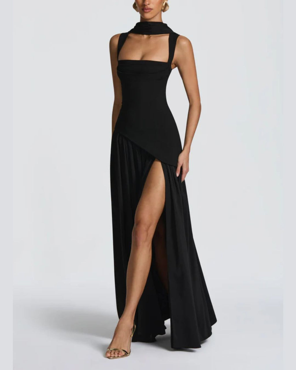 Évarelle — Vestido Maxi Drapeado con Fular
