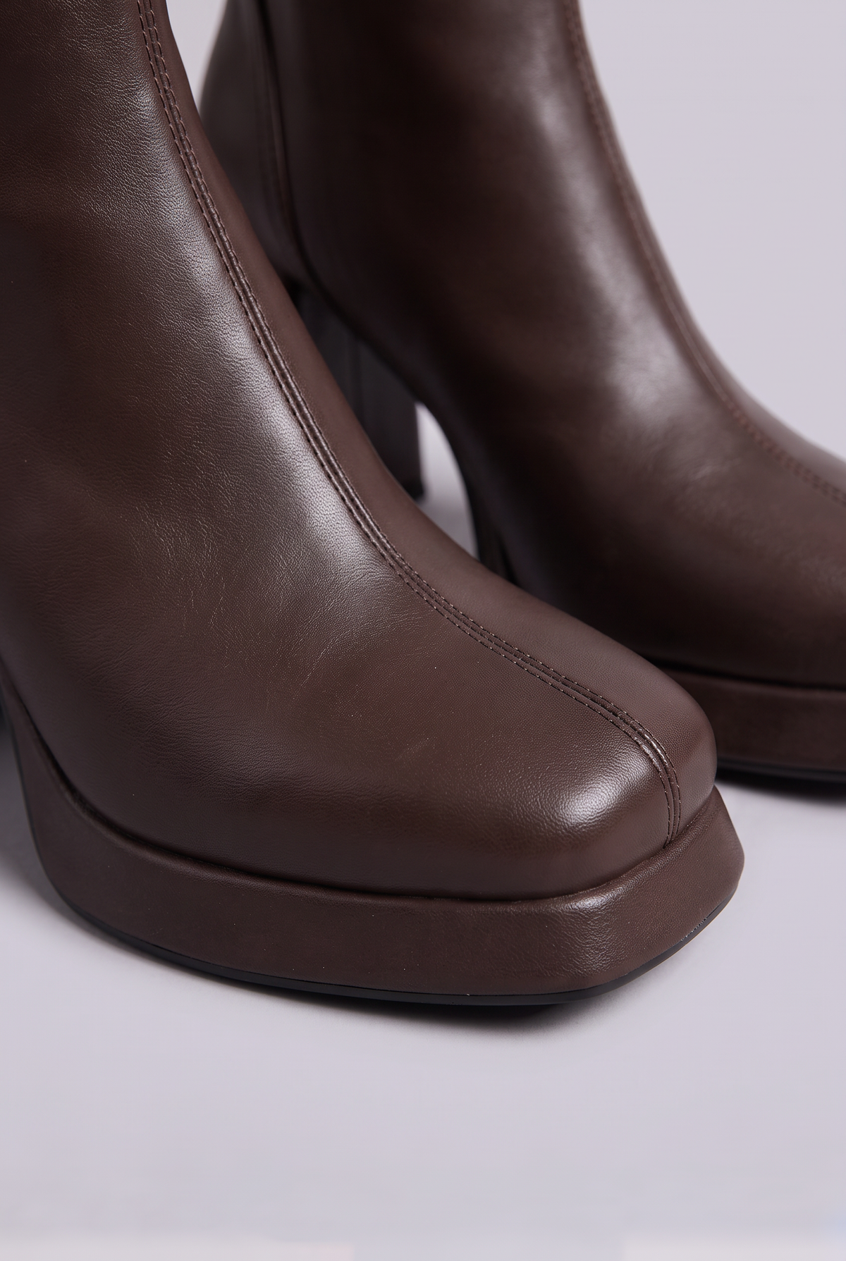 Adelia — Botines de Tacón