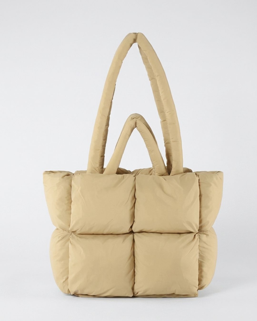 Nuvéa — Bolso Tote Acolchado