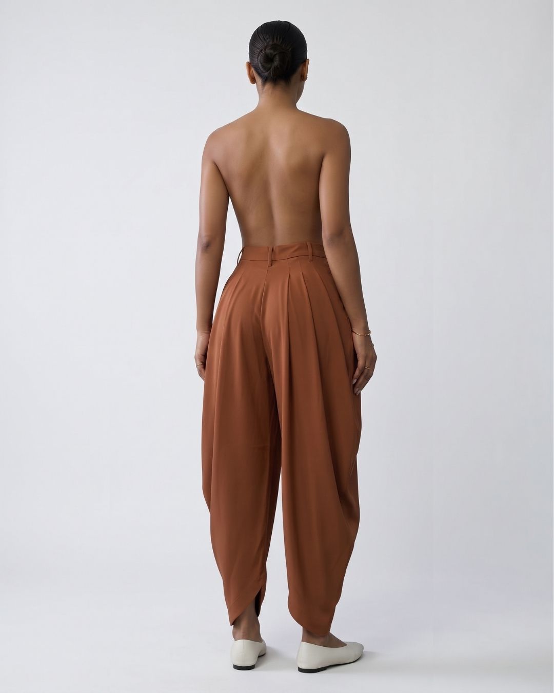 Vaélis — Pantalón Plisado de Cintura Alta