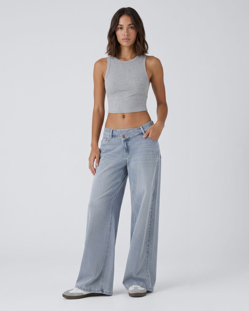 Varenn — Jeans Low-Rise Asimétricos