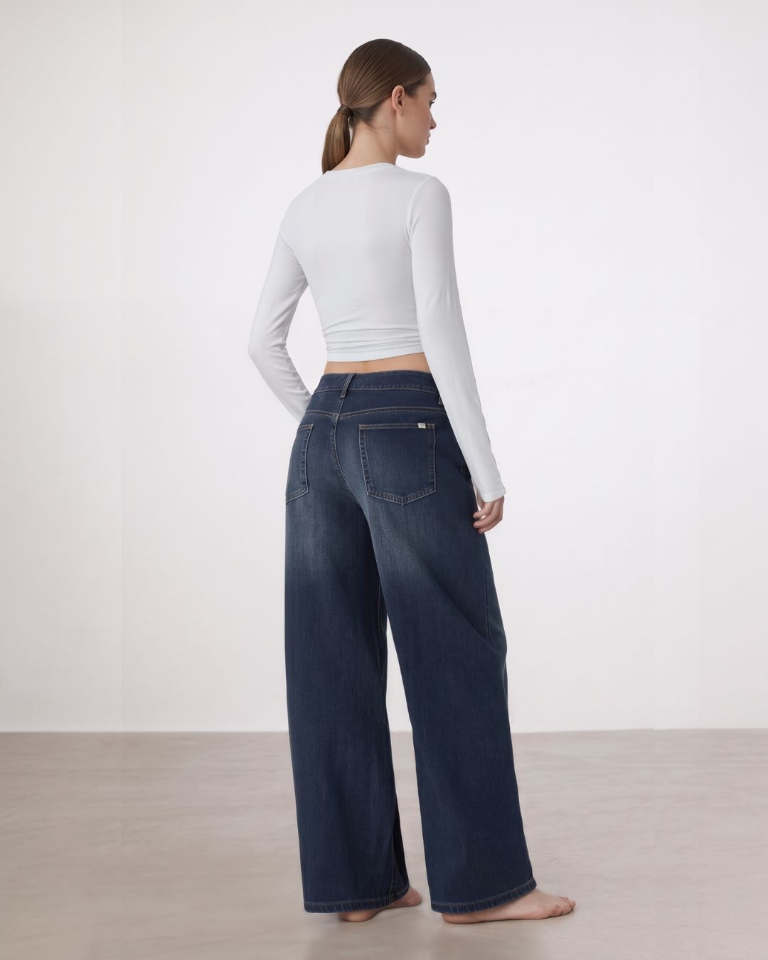 Varenn — Jeans Low-Rise Asimétricos