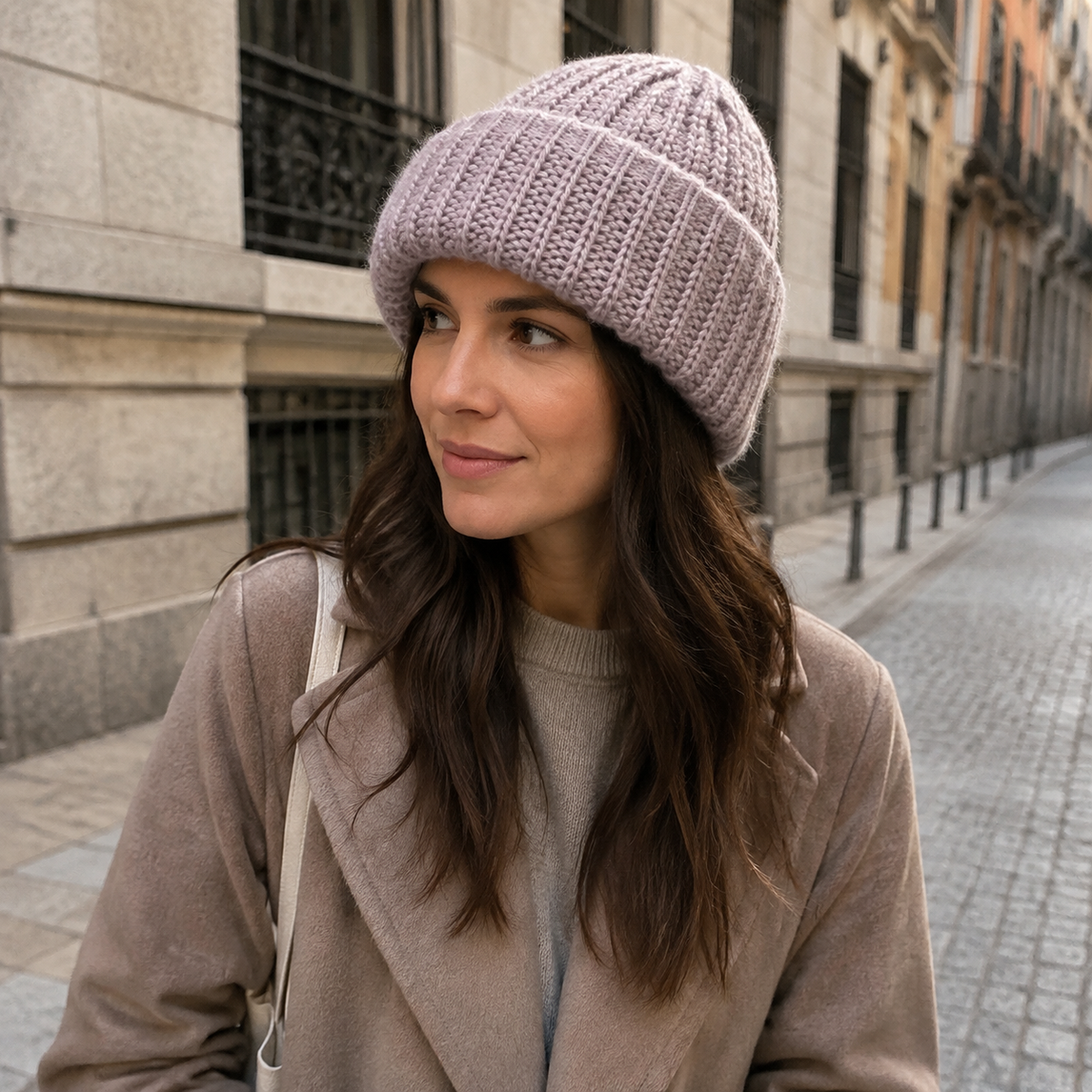 Noélie — Gorro de Punto Acanalado Envolvente