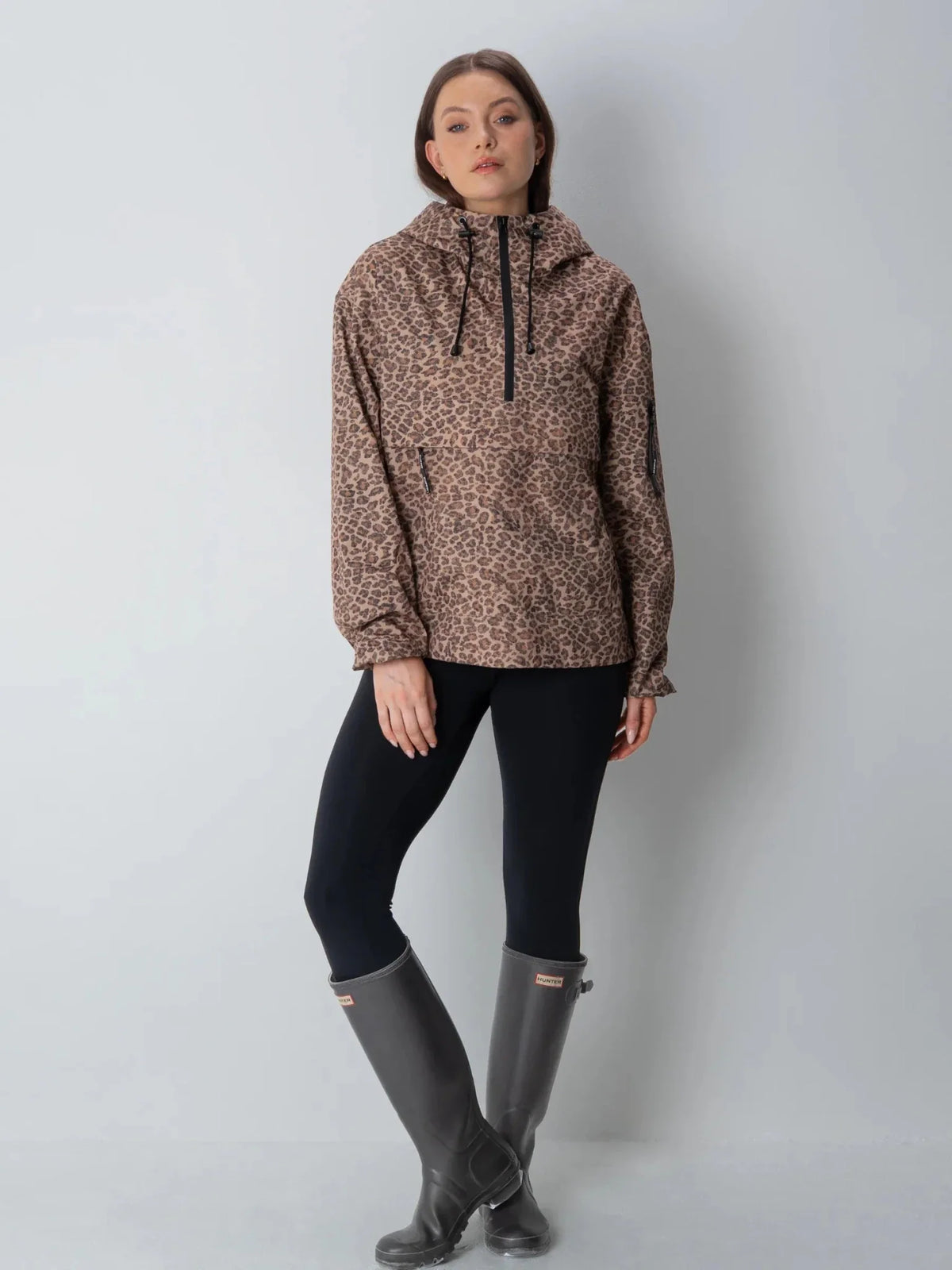 Nébula — Sudadera Oversize Impermeable con Capucha