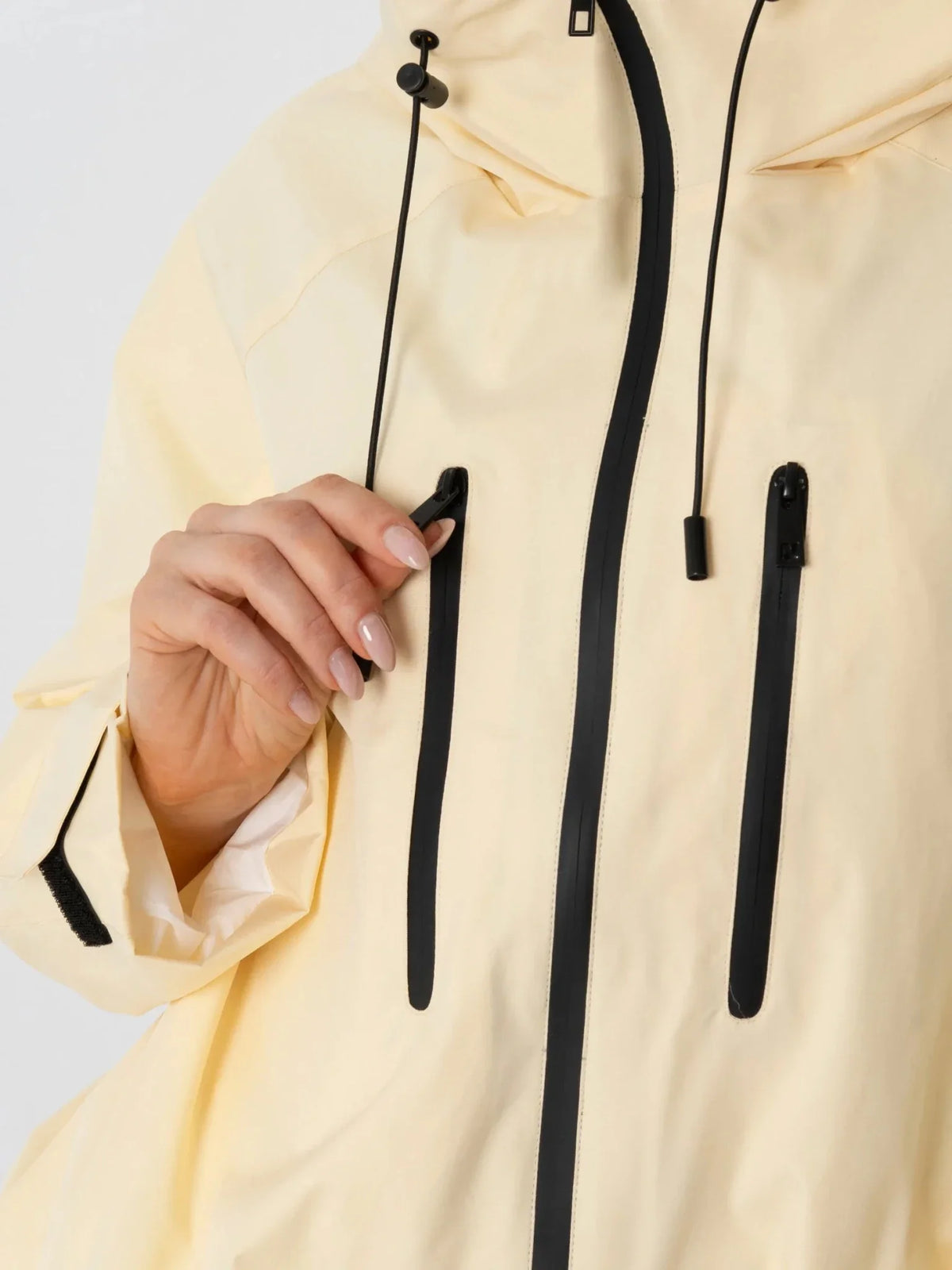 Névora — Chaqueta Impermeable Oversize Corta