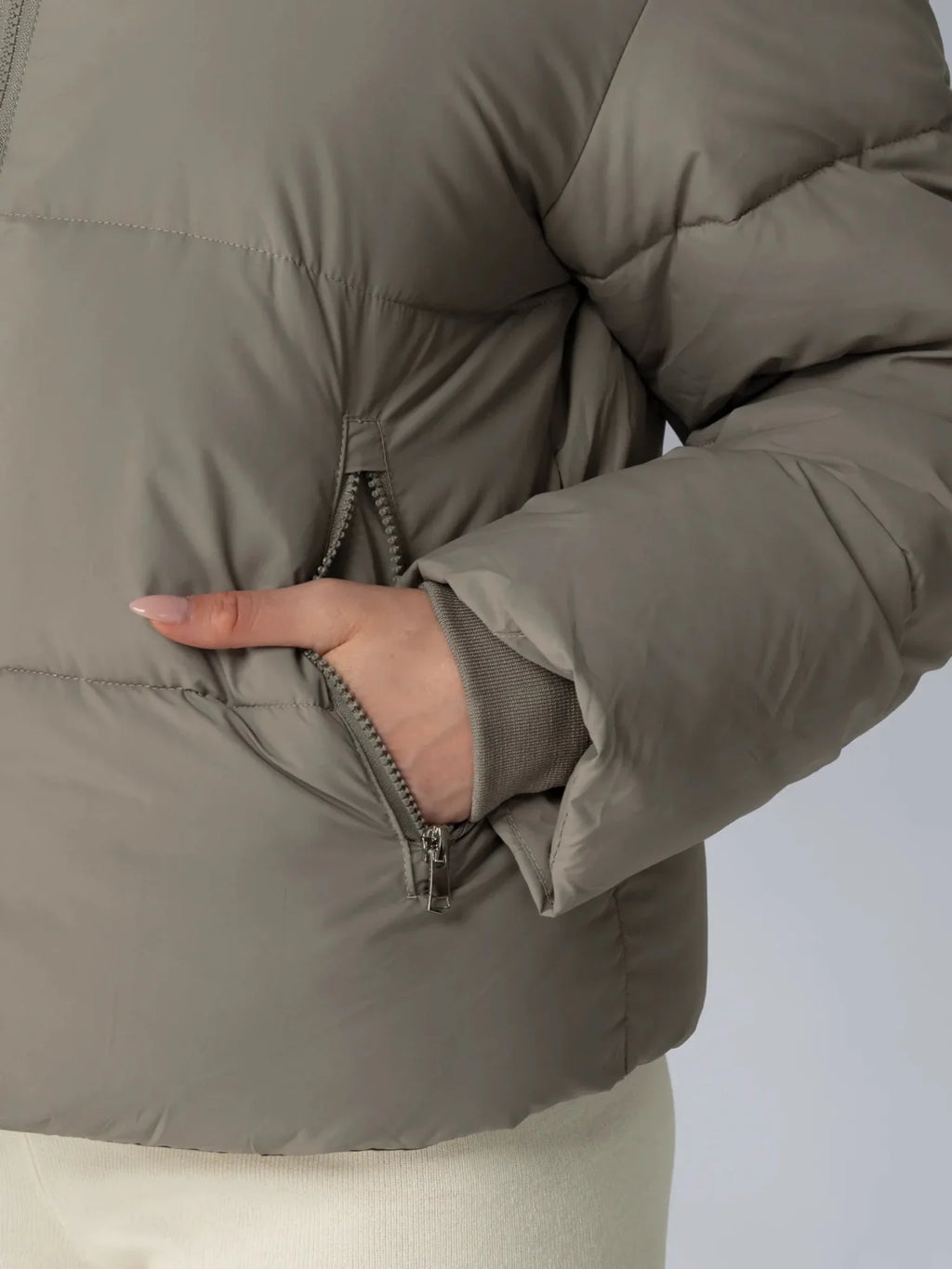 Élodie — Chaqueta Acolchada con Capucha Desmontable