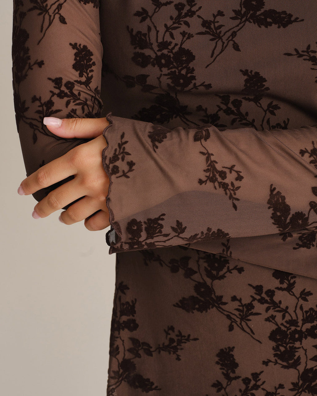 Mélorie — Mini Vestido de Mesh Floral